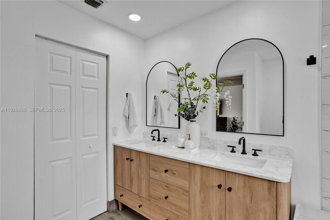 Building Photo - 1381 Sago Ln