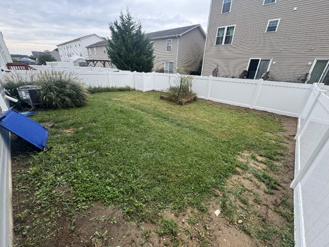 Building Photo - 55 Pepperwood Dr