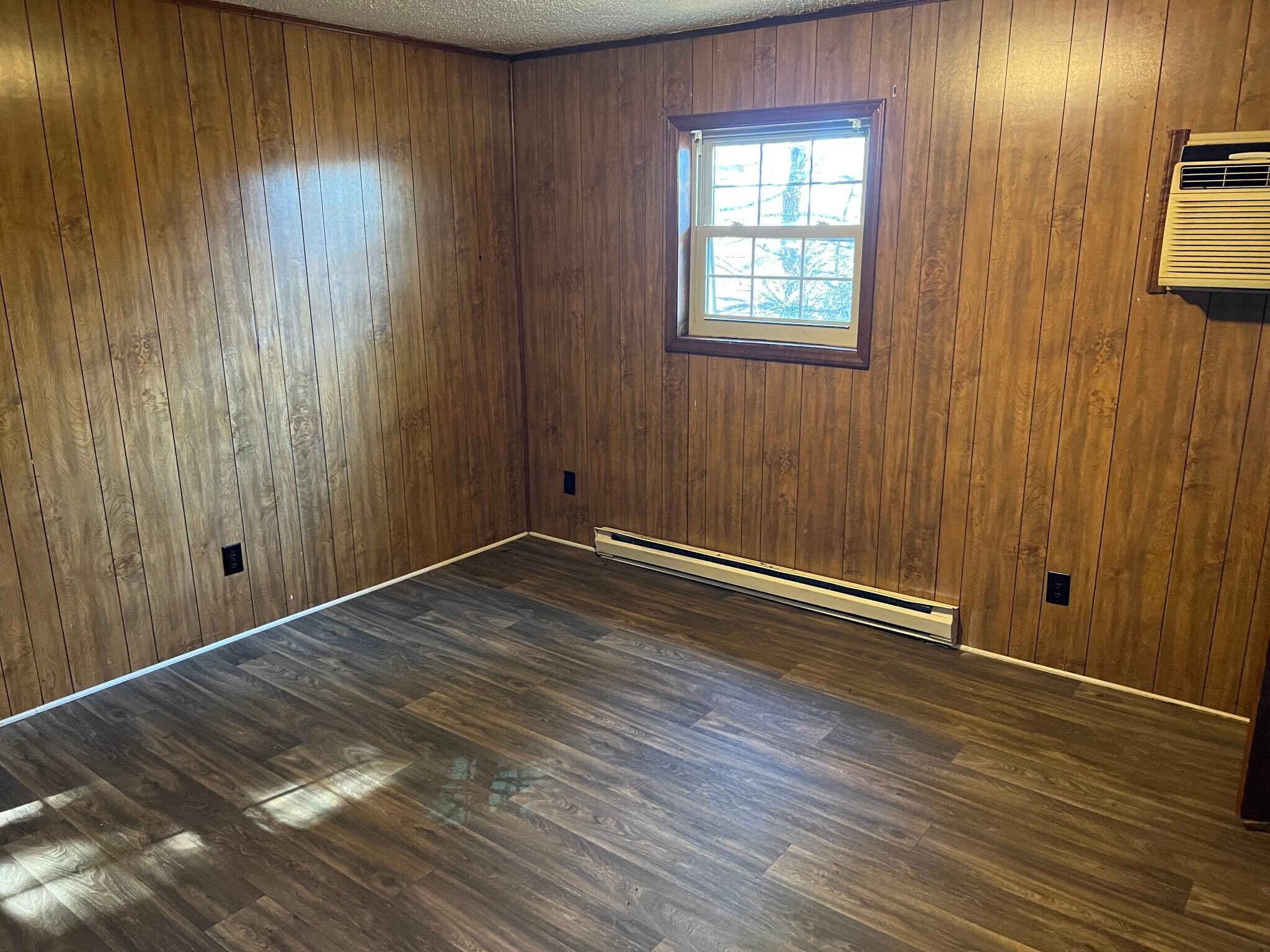 Building Photo - 3950 Bradford Ct