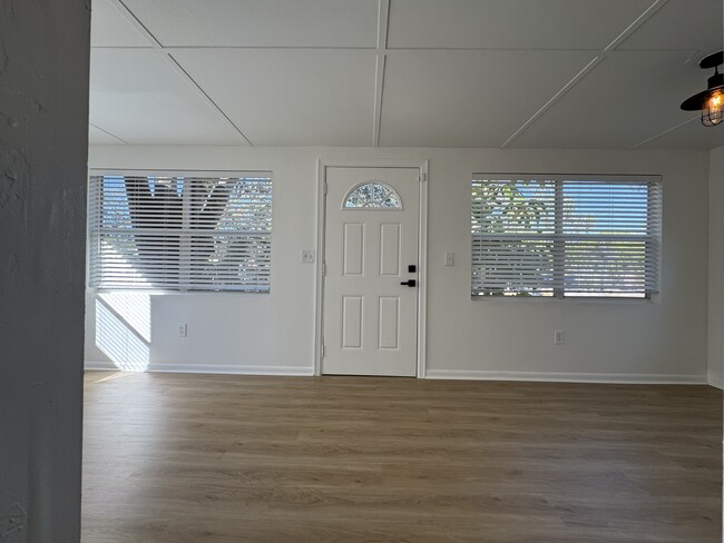 Front door & porch - 2600 18th Ave S