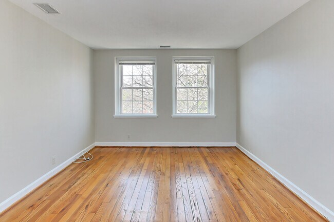 Hardwoods in living/dining area and freshly painted throughout - 2873 S Buchanan St