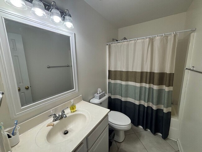 Building Photo - 3 Bed 2 Bath Single  Family Home in OGDEN/Murrayville