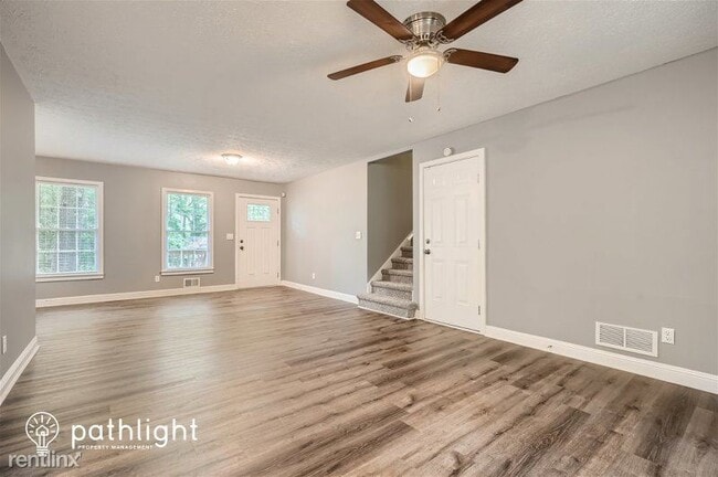Building Photo - 3 br, 2 bath House - 847 Raintree Way SE UNIT