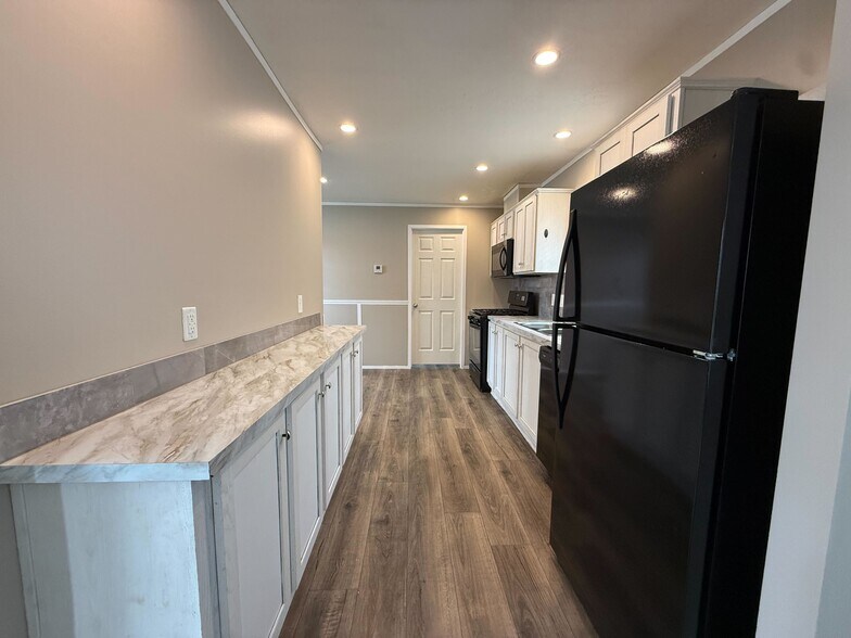 Building Photo - 11785 Cascade Cir