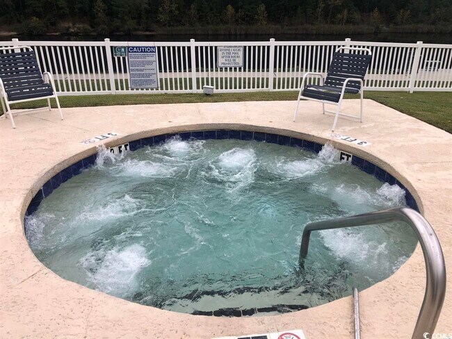 Building Photo - 628 Waterway Village Blvd