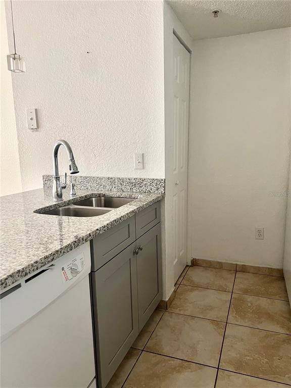 Building Photo - 2209 Antigua Pl