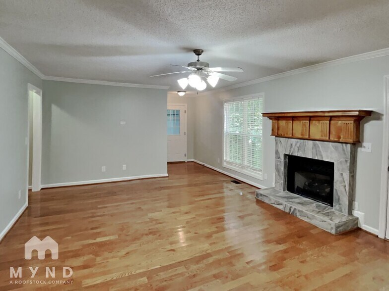 Building Photo - 7762 Wildcreek Trail SE