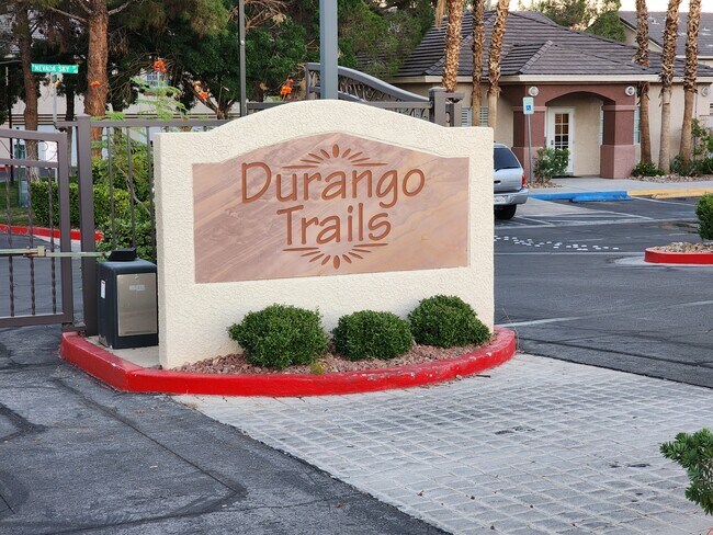 Building Photo - 929 Dusty Creek St