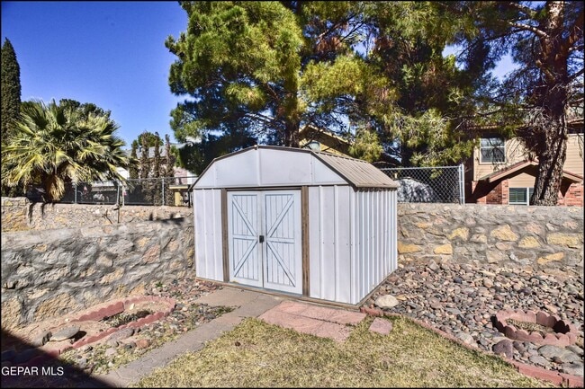 Building Photo - 12107 Valley Quail Dr