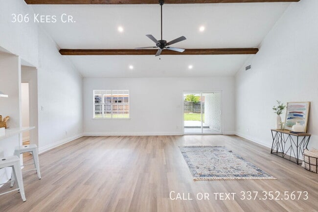 Building Photo - 306 Kees Cir