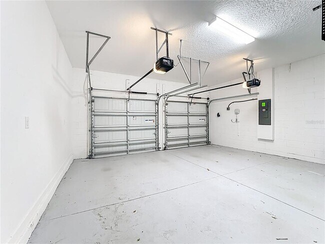 Building Photo - 11939 Satire St