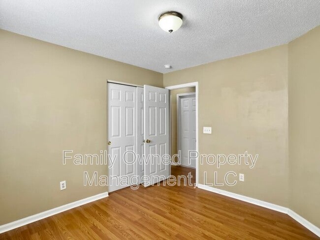 Building Photo - 8017 Old Hazelwood Rd