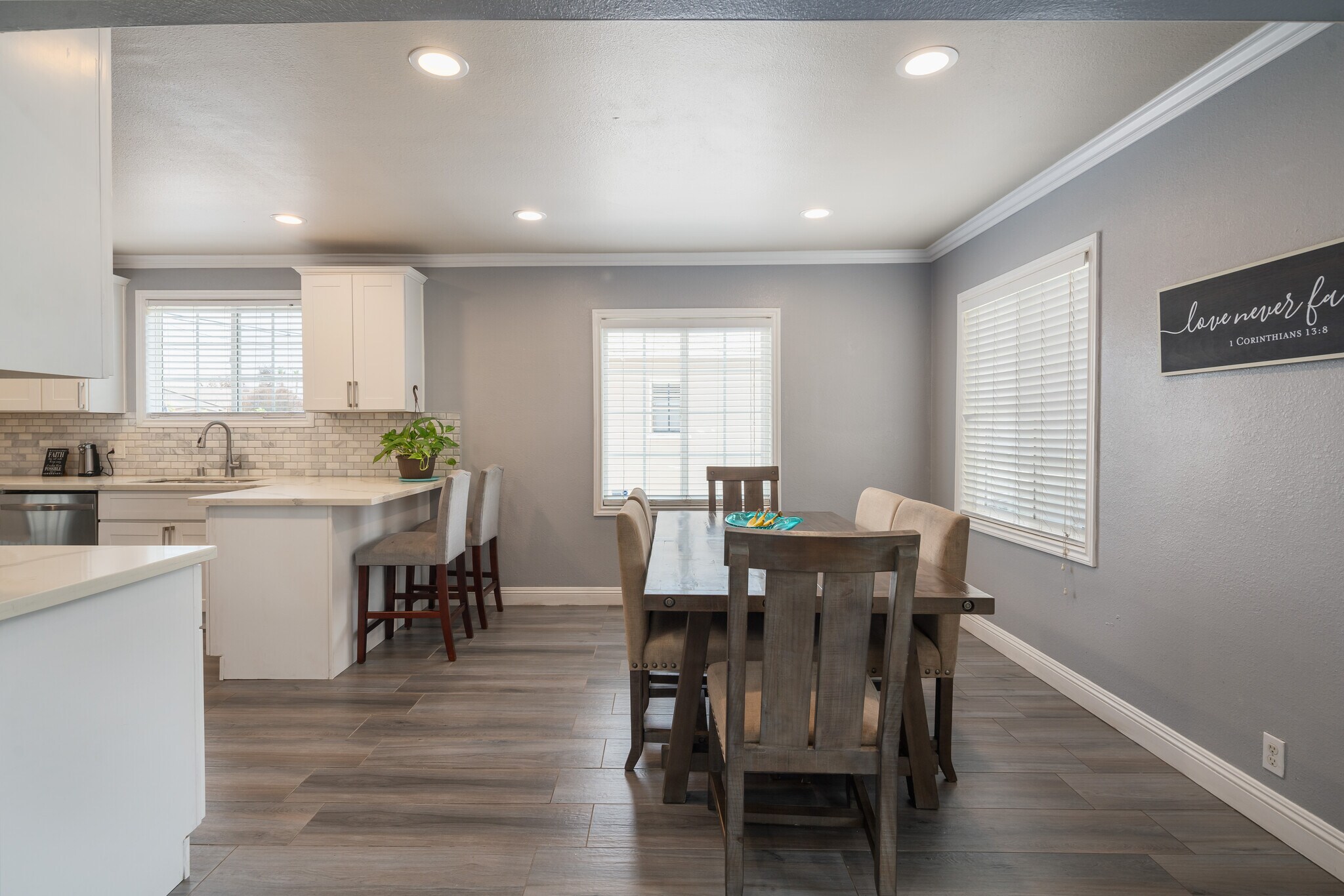 Building Photo - 4009 Centralia St