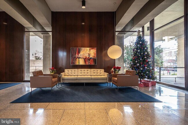 Building Photo - 429 N St SW