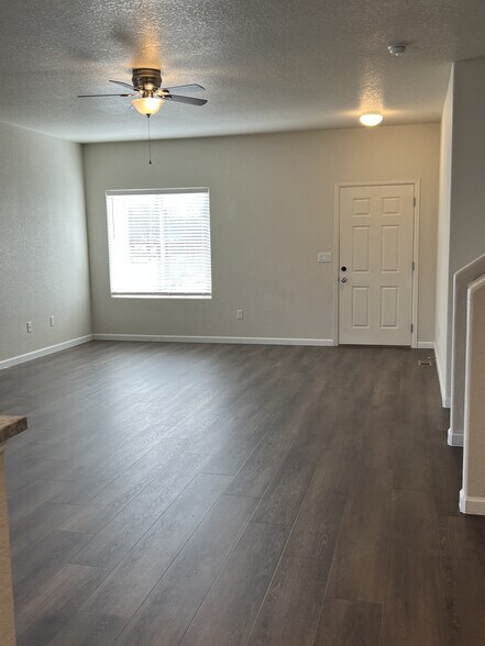 Building Photo - 1229 Bistre St