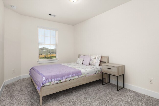 Building Photo - 2108 Eagle Nook Dr
