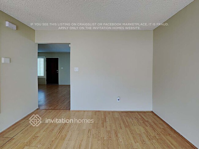 Building Photo - 9645 Karmont Ave
