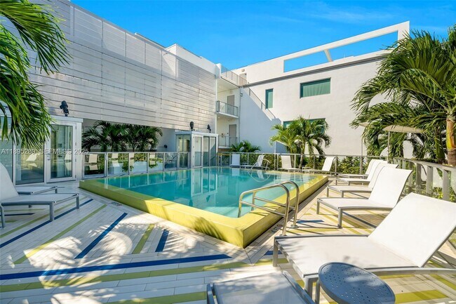 Building Photo - 1700 Meridian Ave