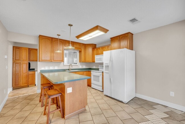 Building Photo - Norfolk