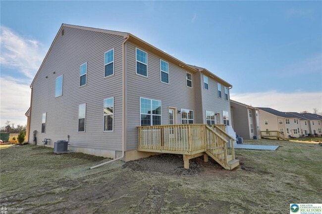 Building Photo - 1402 Caspian St