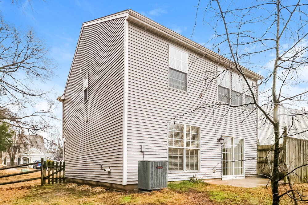 Building Photo - 11814 Nestar Pl