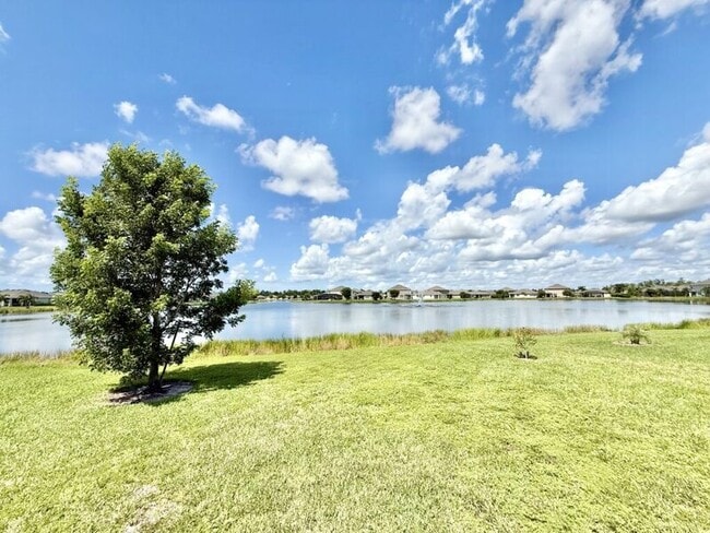 Building Photo - 3422 Cancun Ct