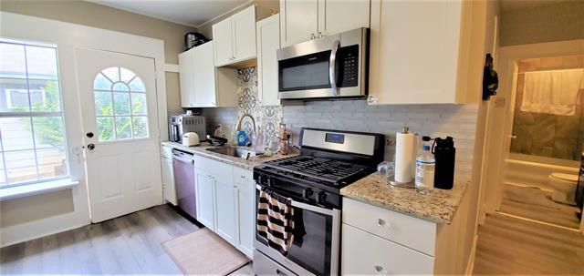 Building Photo - 1100 Crescent St