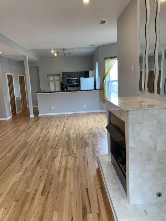 Building Photo - 4321 S Ellis Ave