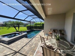 Building Photo - 15575 Pascolo Ln