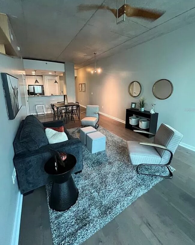 Building Photo - 777 N Ashley Dr