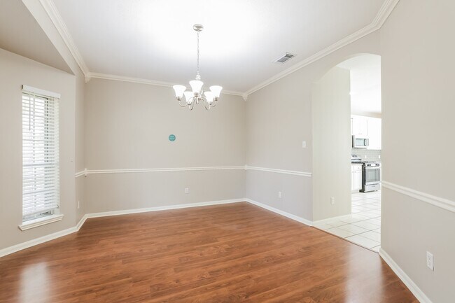 Building Photo - 14518 Southern Magnolia Cir