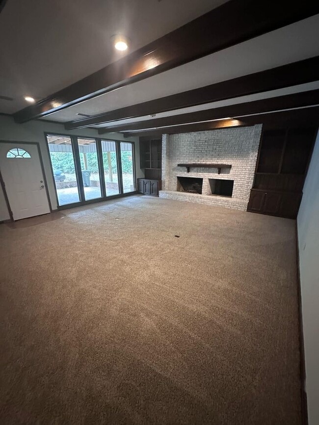 Building Photo - Pinehurst Subdivision!!!