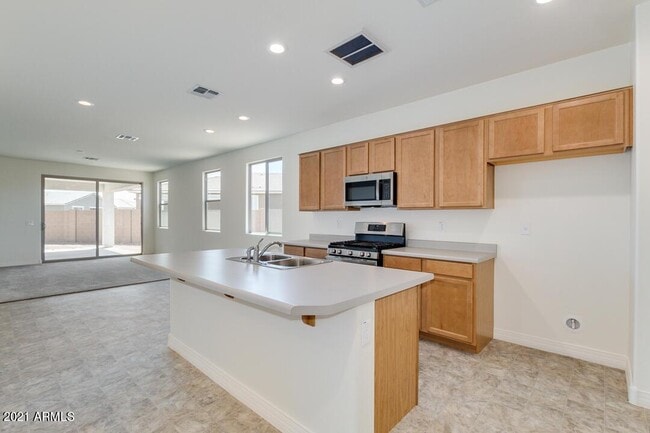 Building Photo - 1674 N Hester Trail