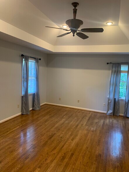 Building Photo - 2325 Spring Iris Dr