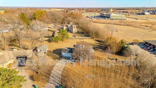 Building Photo - 5305 NW 91st Ct