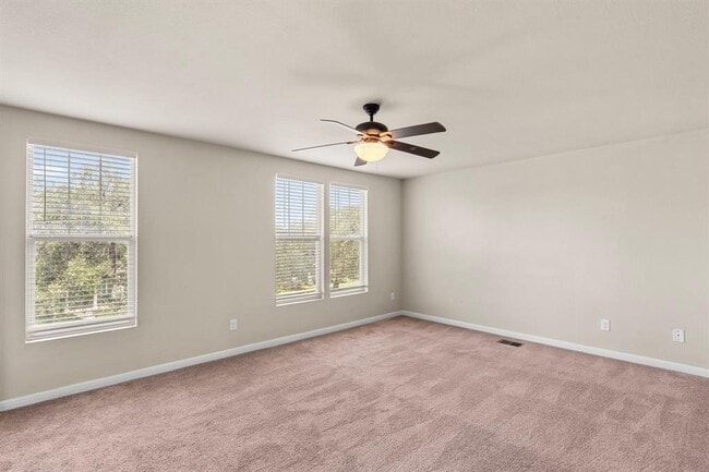Building Photo - 423 Wetzel