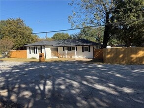 Building Photo - 5136 Jones Rd