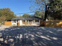 Building Photo - 5136 Jones Rd