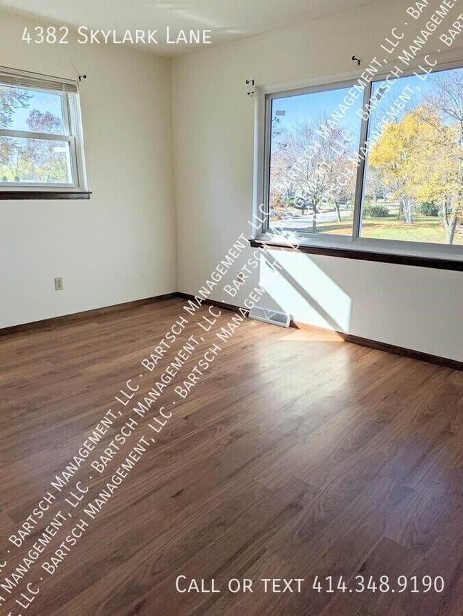 Building Photo - 4382 Skylark Ln