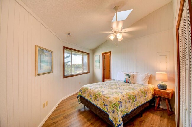 Building Photo - Topsail Island Furnished 2 Bedroom on the ...