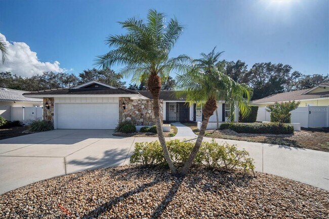 Building Photo - 2926 Captiva Dr