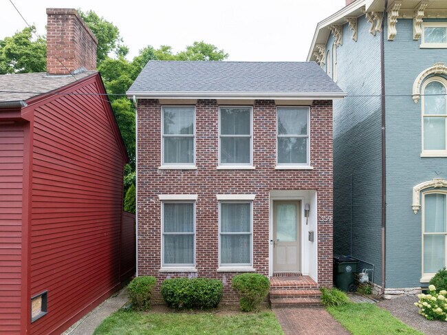 Primary Photo - 359 S Upper St