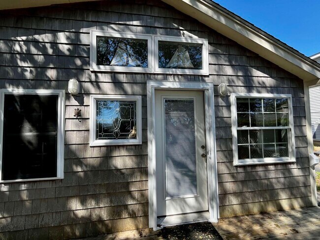 Building Photo - 15 Mill Pond Ln