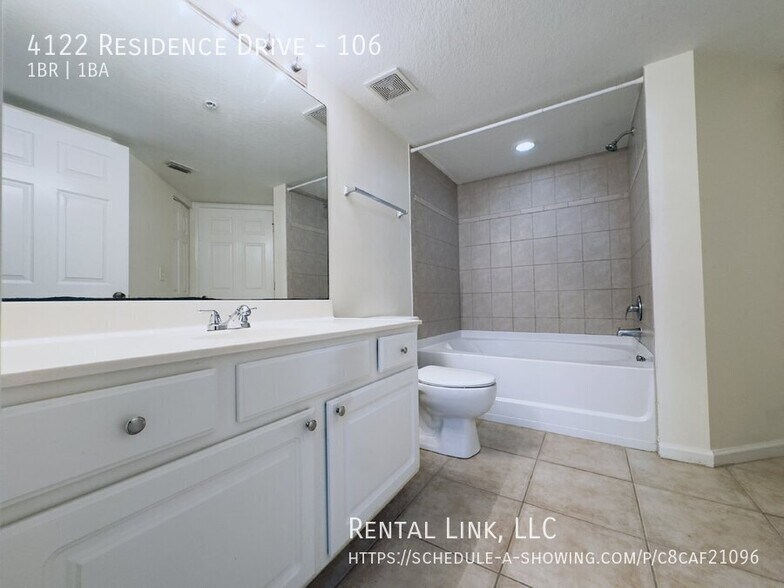 Building Photo - 4122 Residence Drive