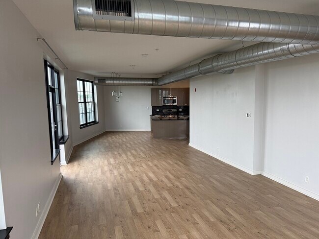 Building Photo - 944 Dorchester Ave