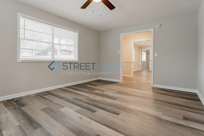 Building Photo - NOW OFFERING HALF OFF THE FIRST FULL MONTH...