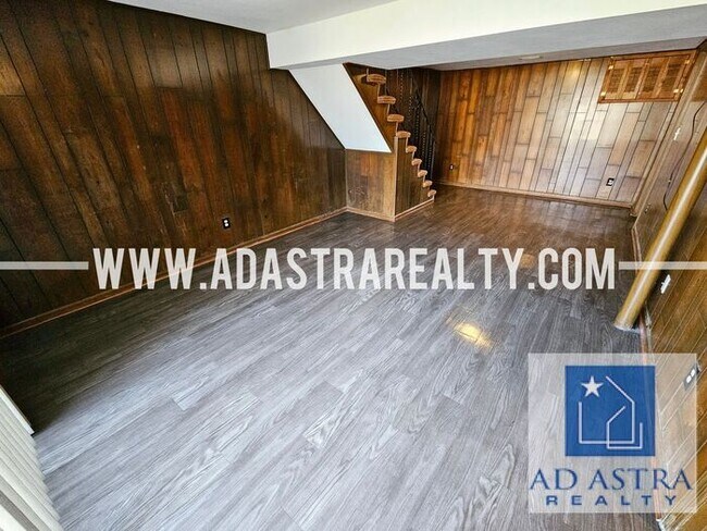 Building Photo - Spacious Duplex in Independence-Available ...