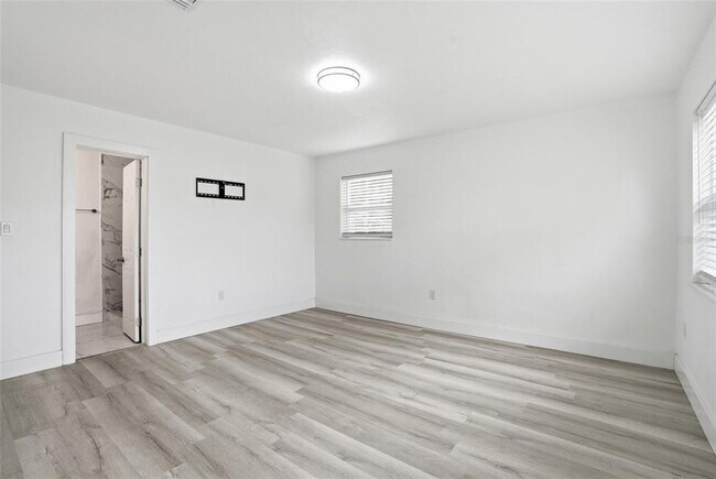 Building Photo - 3593 Brooklyn Ave