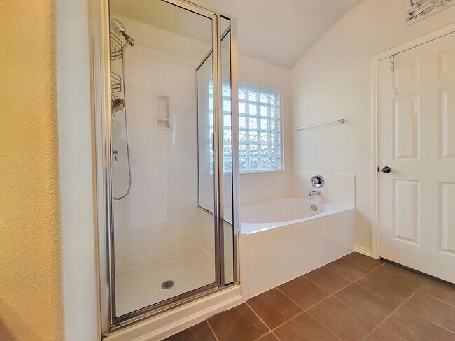 Building Photo - Beautiful 4 BR / 2 BA Home for Rent in Austin