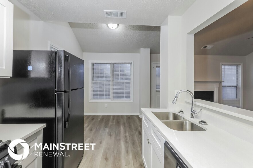 Building Photo - 10442 Starling Trail